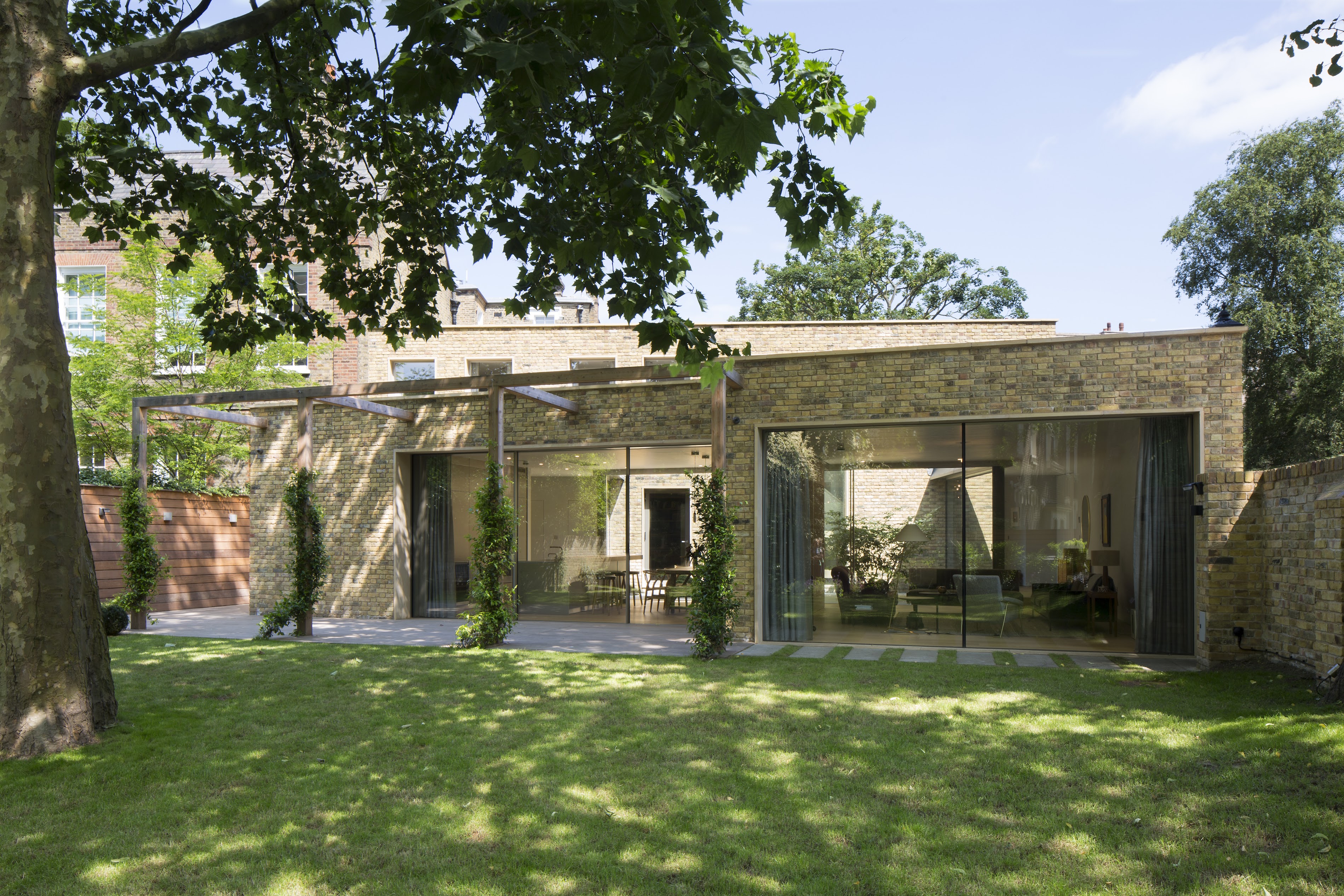 11. Alwyne Place