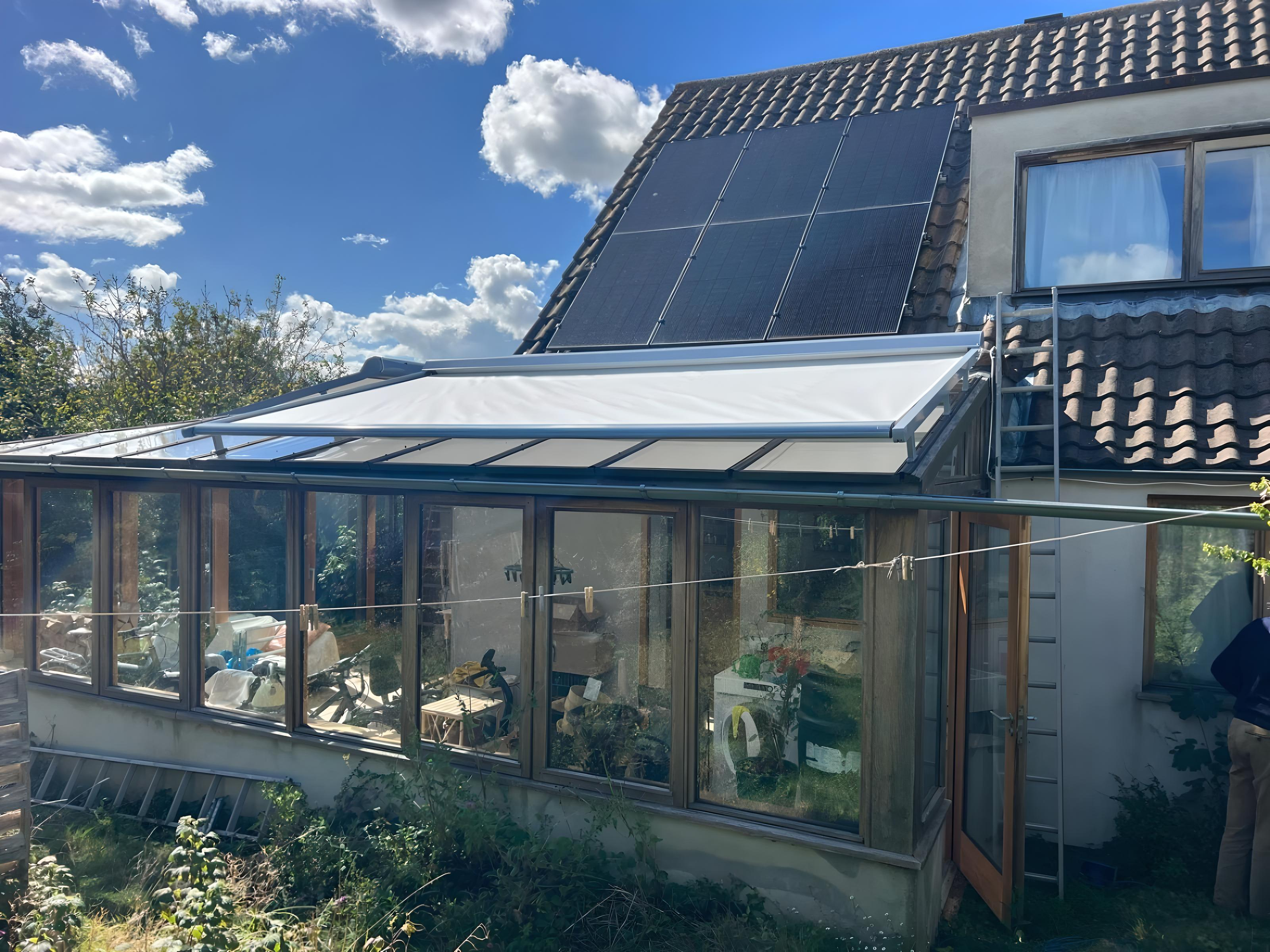 External roof blind